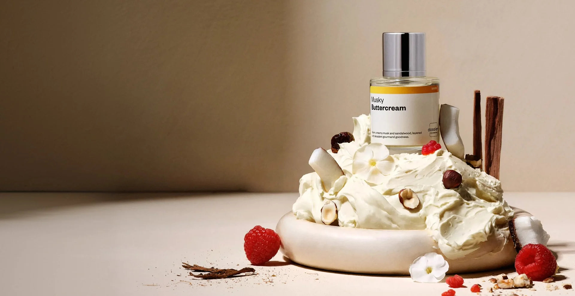 Gourmand fragrance with creamy botanicals